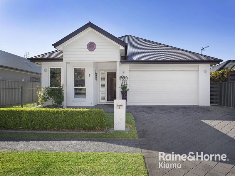 9 Riverside cres, Haywards Bay NSW 2530, Image 0