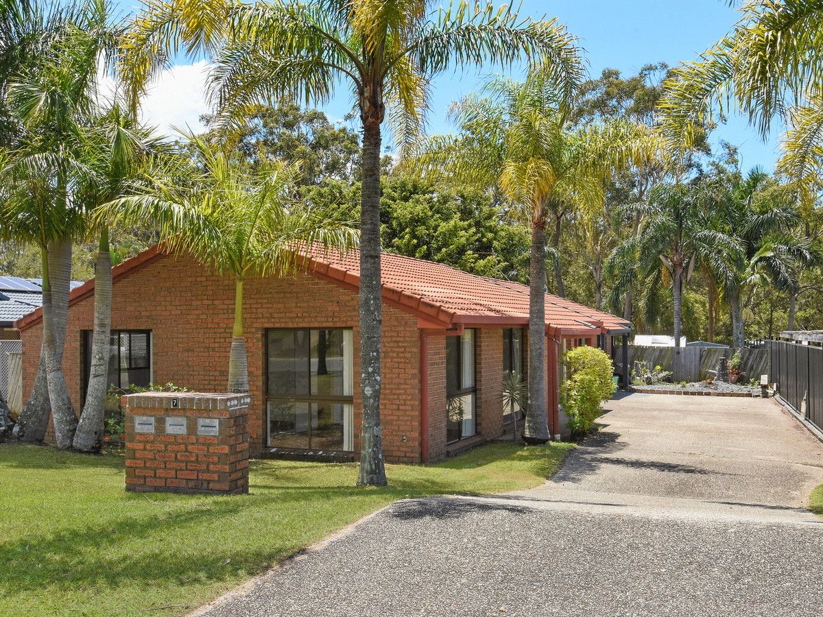 1/7 Jessica Court, Arundel QLD 4214, Image 0