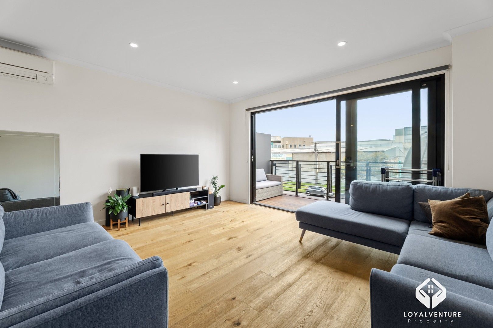 8 Woodruff St, Port Melbourne VIC 3207, Image 1