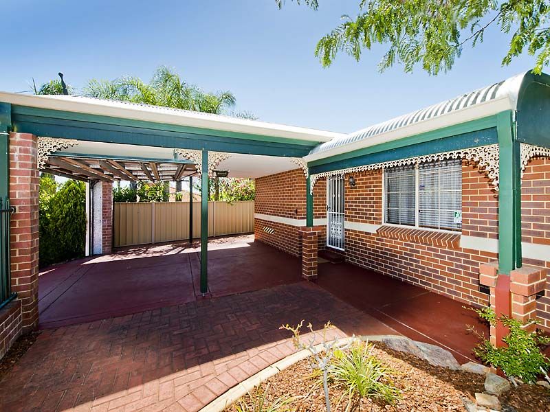 4 Ridgehaven Court, Canning Vale WA 6155, Image 1