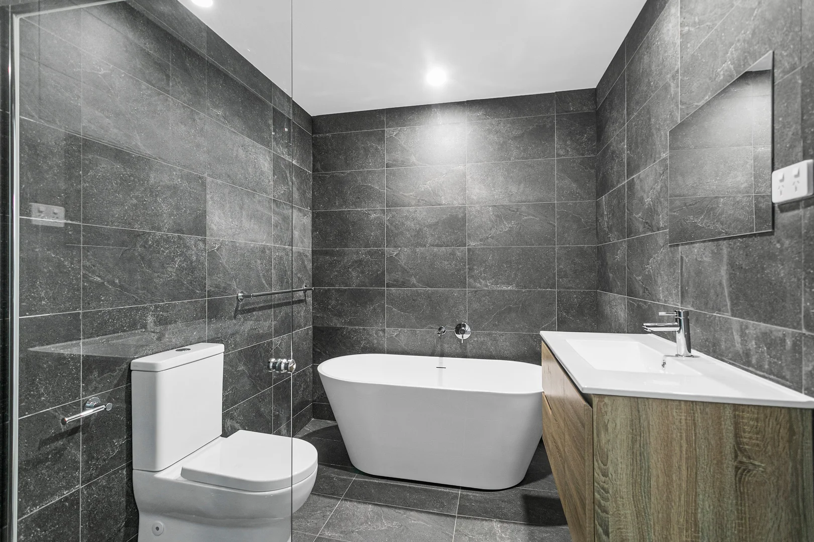 Additional image 2 of 4/217 Princes Highway, Albion Park Rail NSW 2527