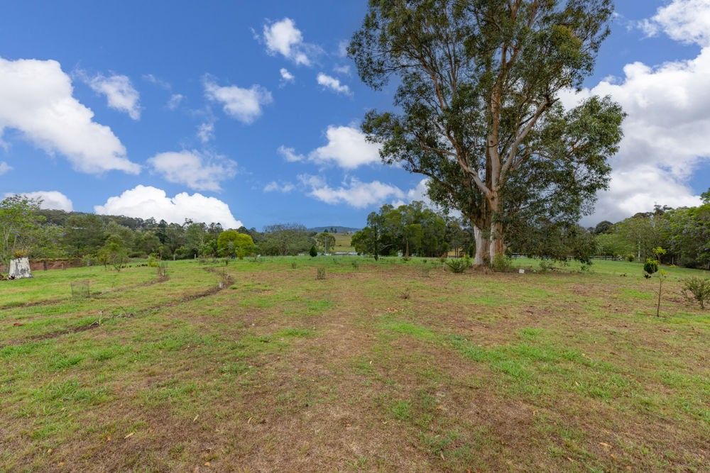 69 Hardgrave Road, Blackbutt QLD 4314, Image 2