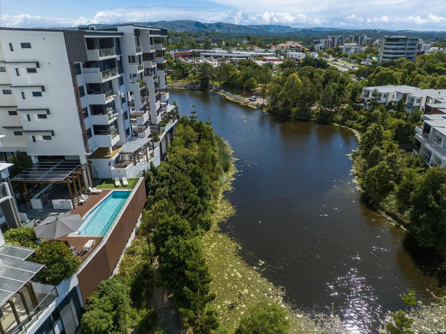 3 bedrooms Apartment / Unit / Flat in Unit 203 