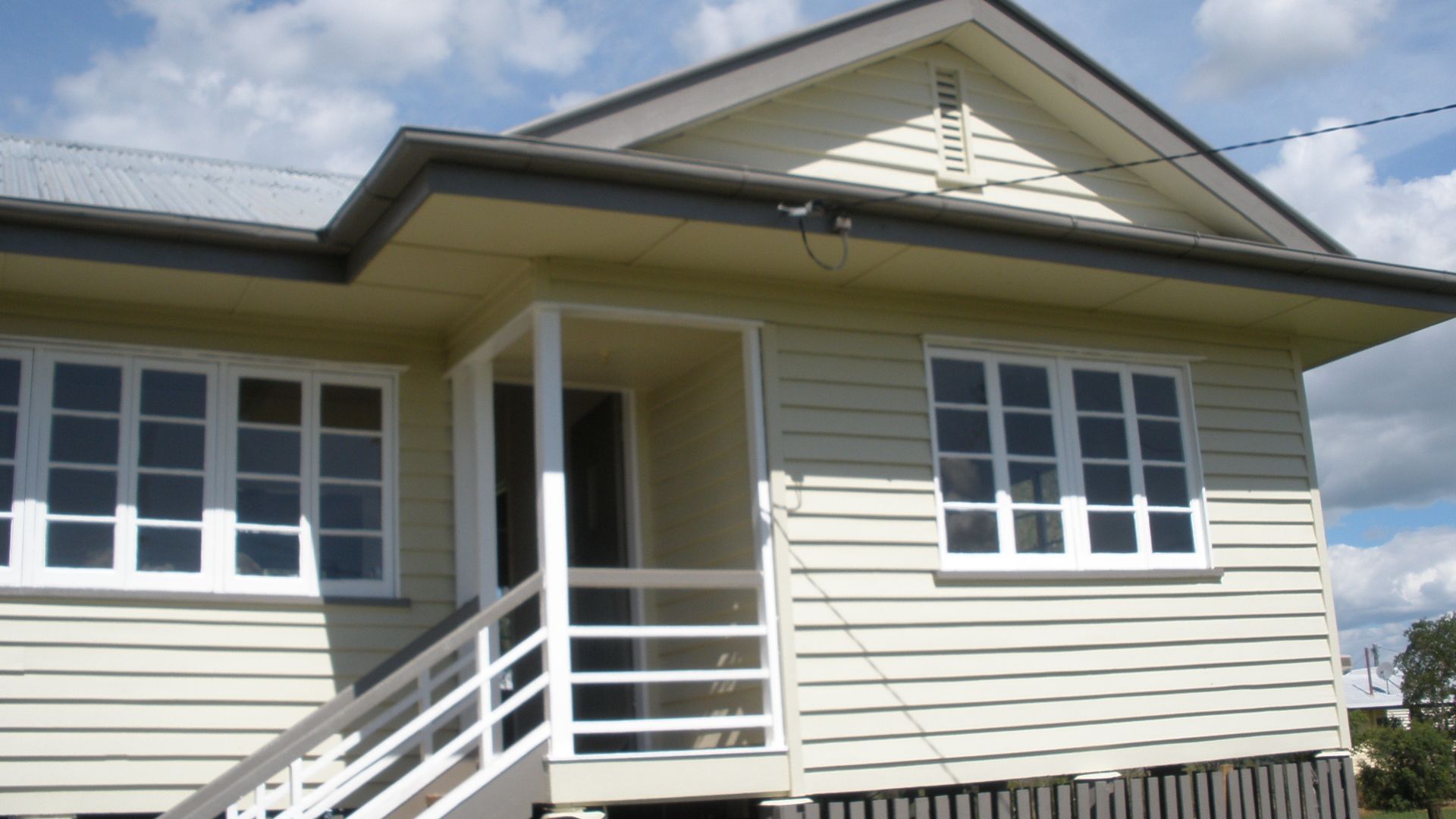 10 East Street, Wandoan QLD 4419 Domain