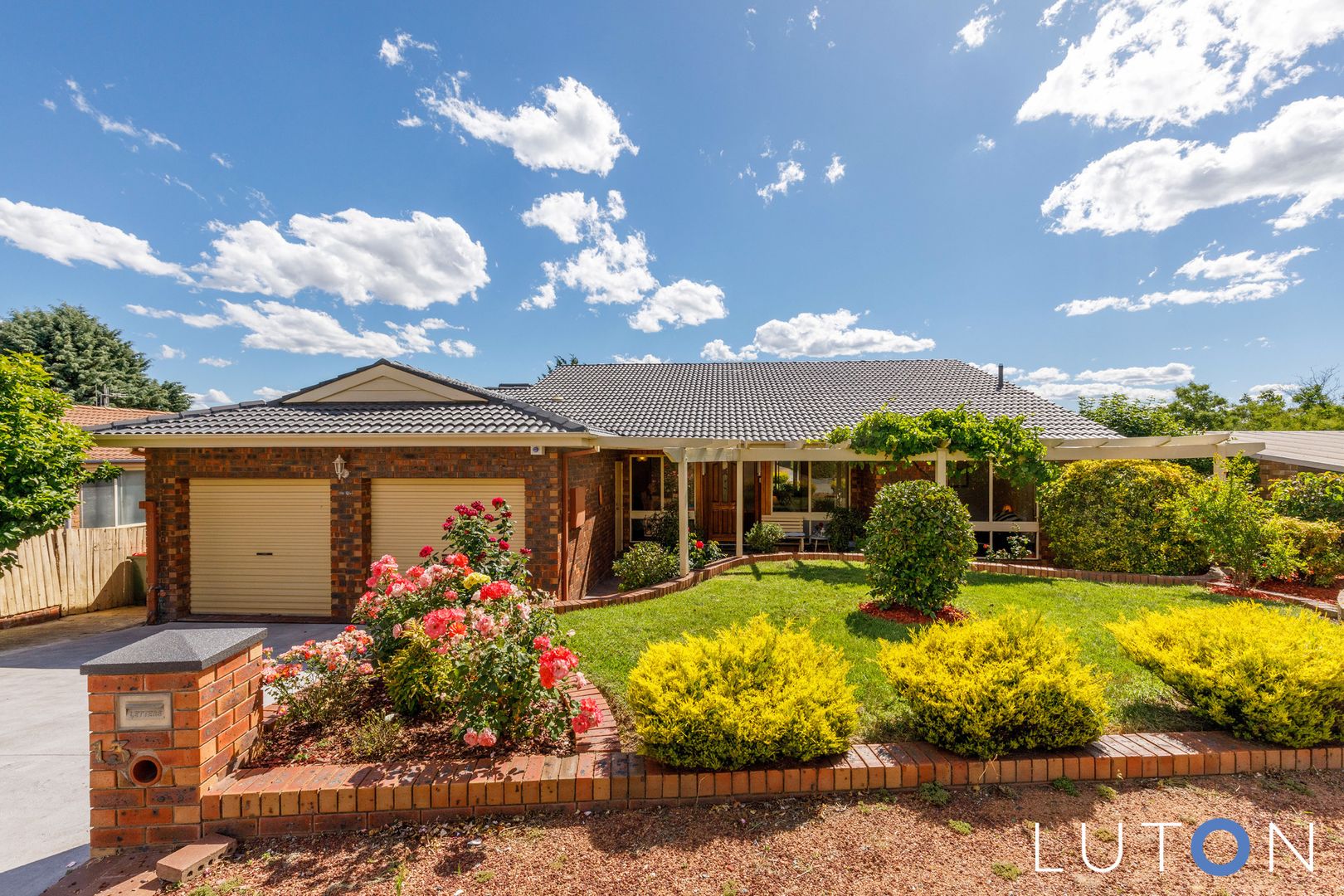 13 Adkinson Close, Isaacs ACT 2607, Image 1