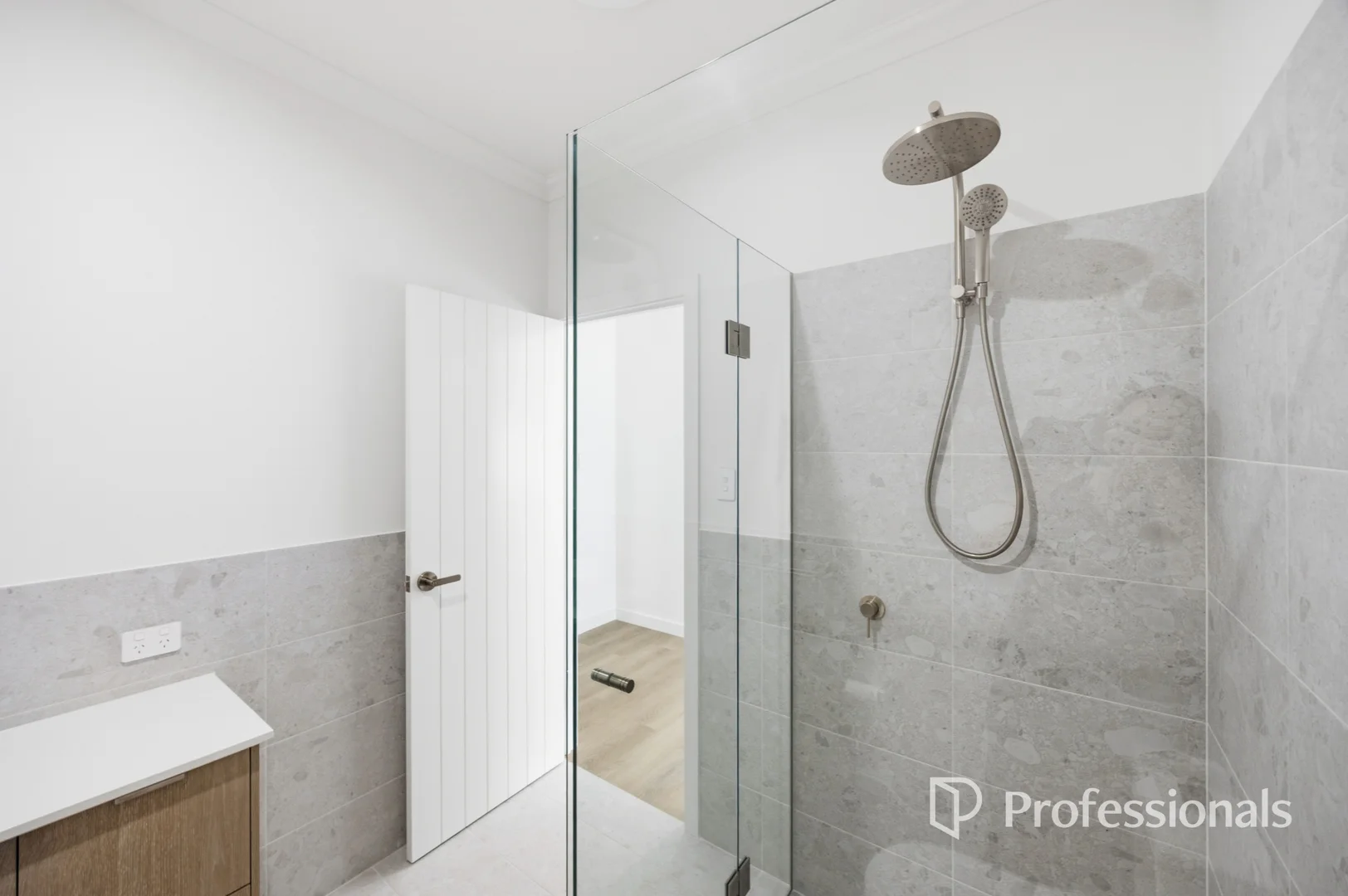 Additional image 16 of 5 Lambert Loop, College Grove WA 6230