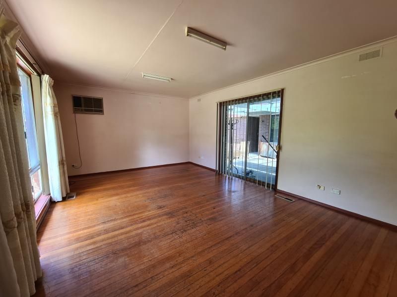 82 Orient Avenue, Mitcham VIC 3132 House For Rent 400 Domain