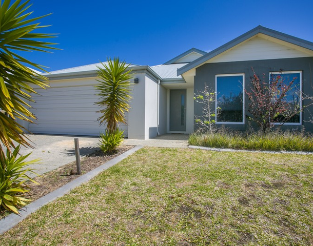 35 Farnham Pass, Alkimos WA 6038