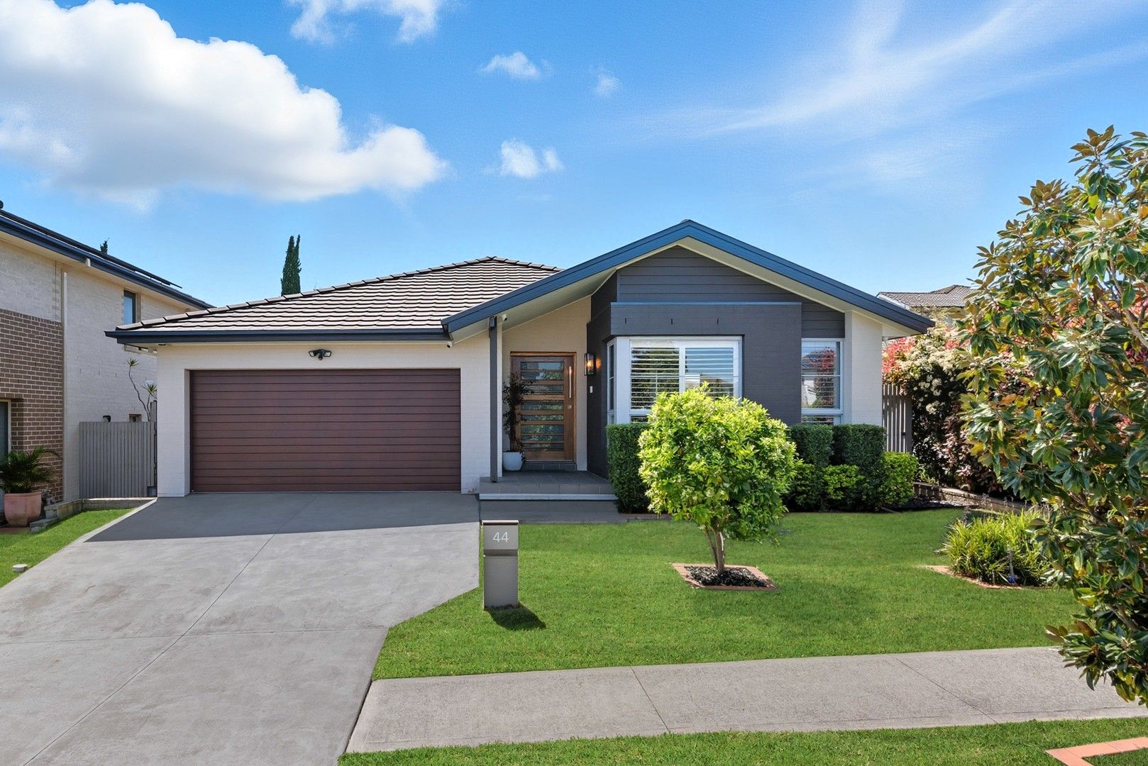 4 bedrooms House in 44 Northampton Drive GLENFIELD NSW, 2167