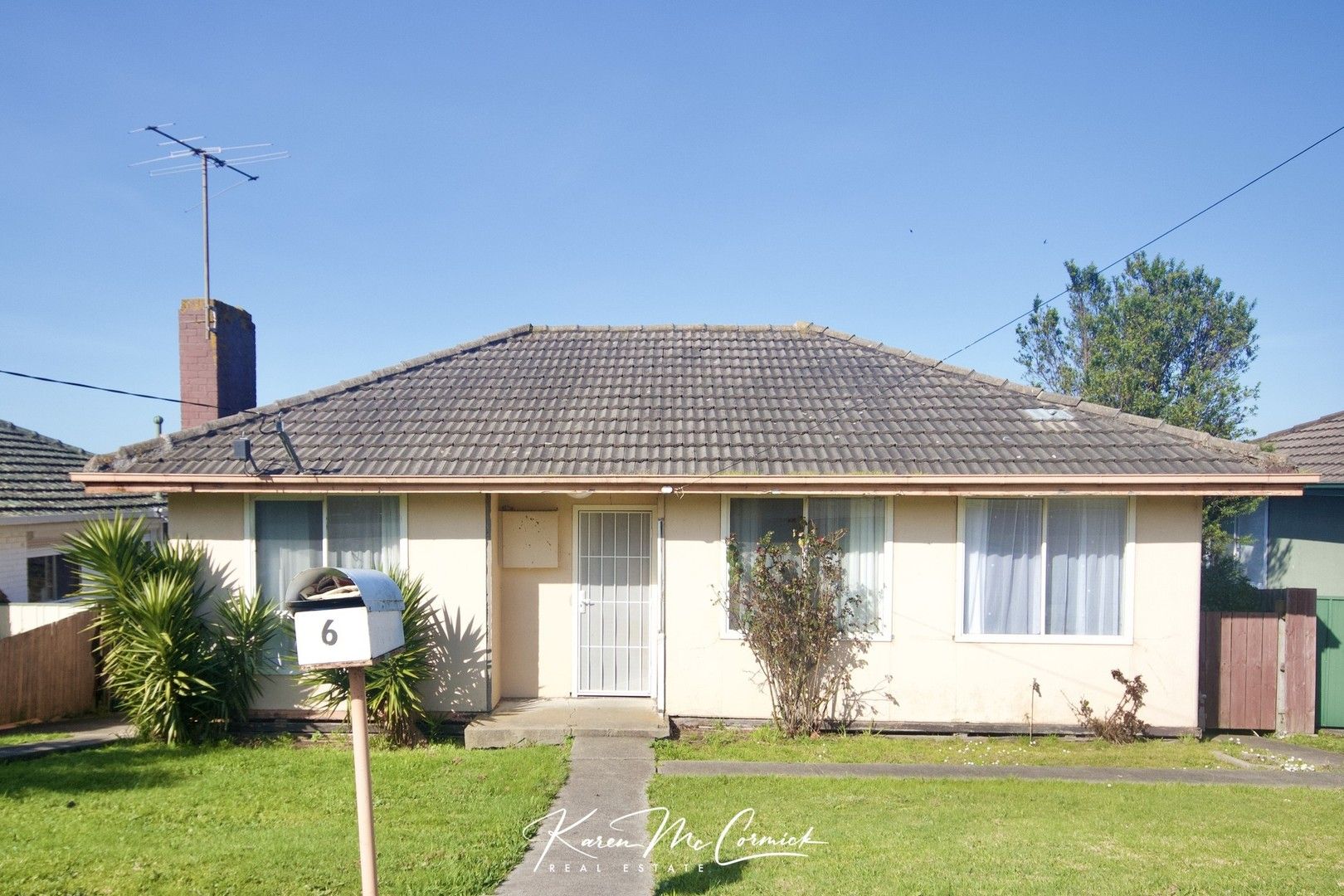 2 bedrooms House in 6 Evans Street MORWELL VIC, 3840