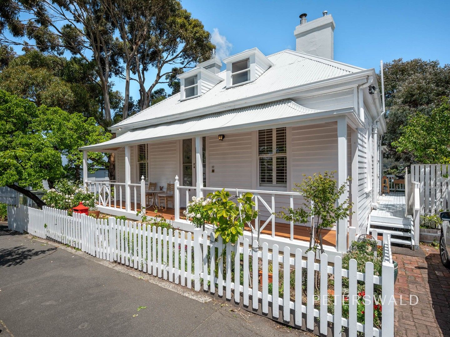 5 bedrooms House in 12 St Georges Terrace BATTERY POINT TAS, 7004
