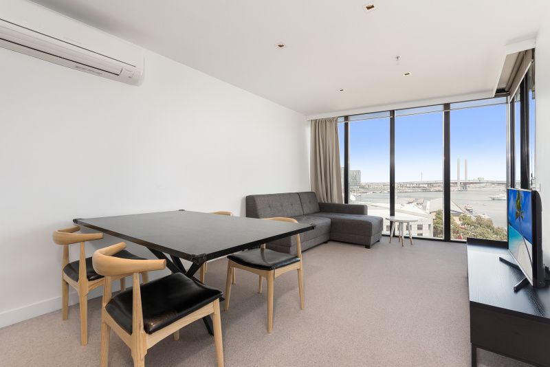 908/677 La Trobe Street, Docklands VIC 3008, Image 1