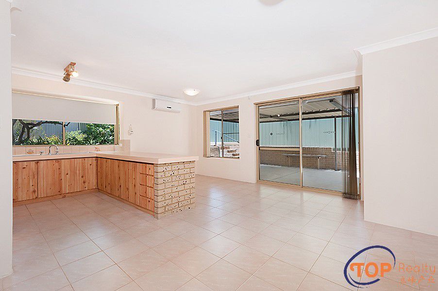 14B Thatched Court, Bibra Lake WA 6163, Image 0