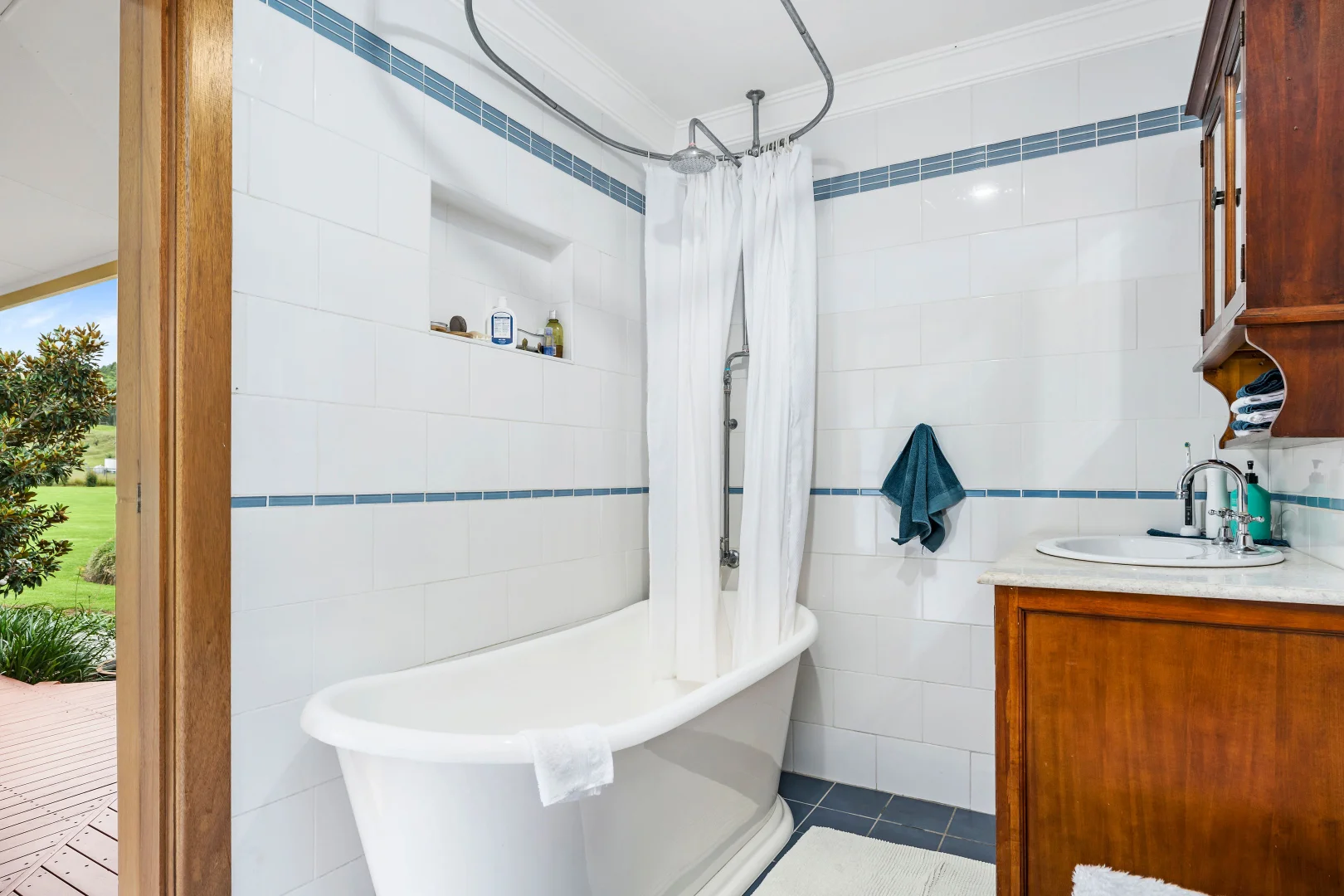 Additional image 13 of 1429 Remembrance Driveway, Razorback NSW 2571