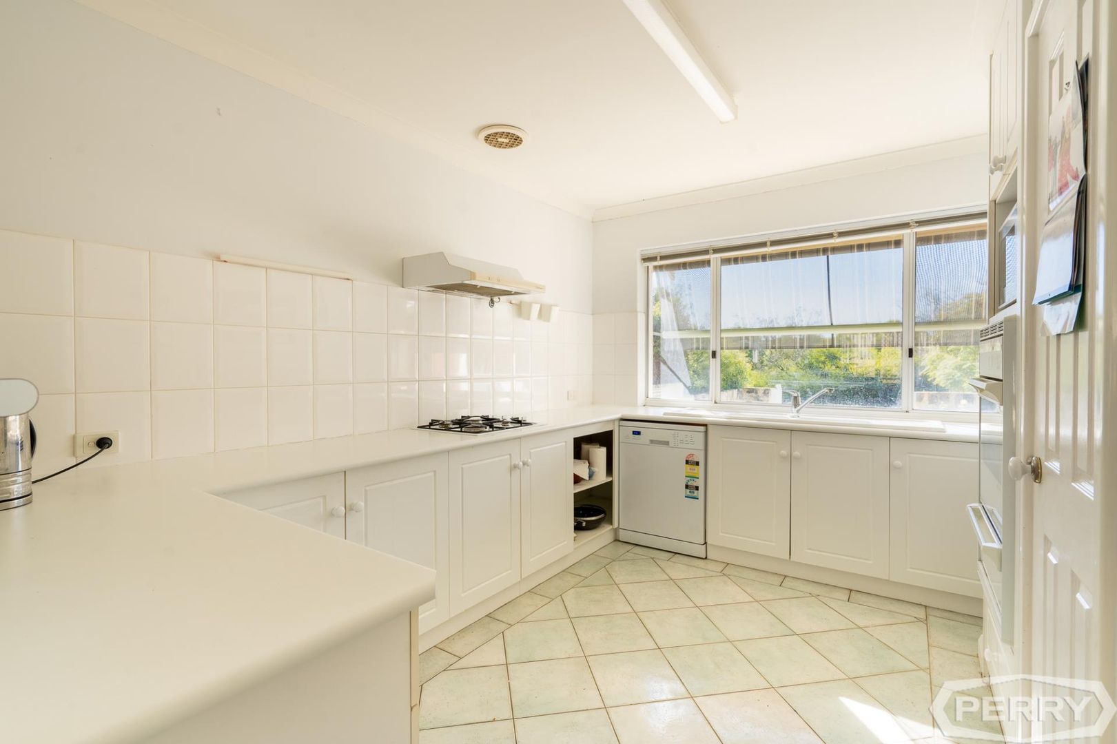 2/2 Clipper Way, Halls Head WA 6210, Image 2