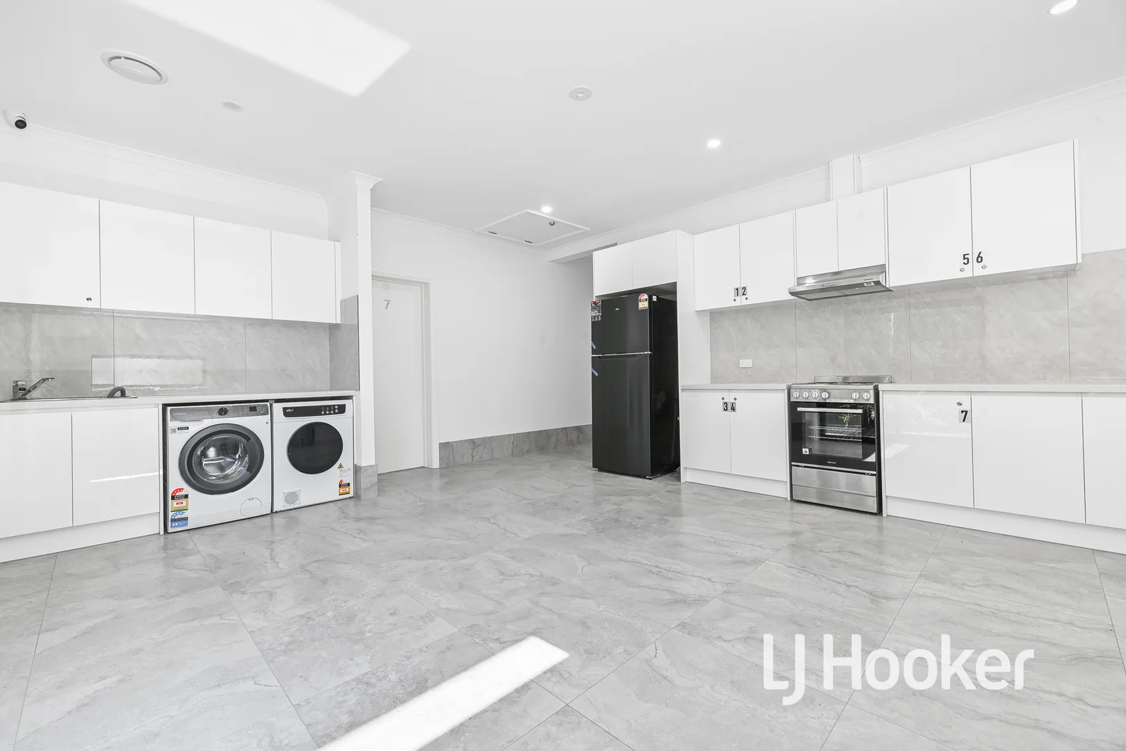 Additional image 5 of 28 Scott Street, Cranbourne VIC 3977