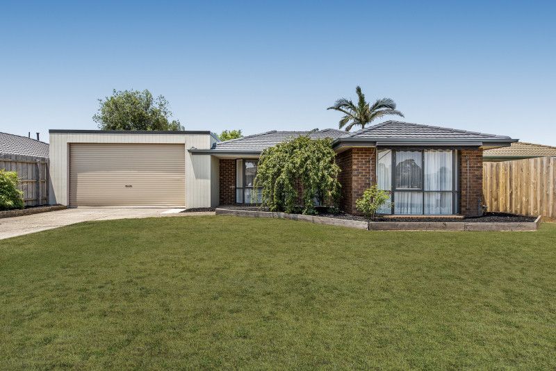 16 Dunbarton Drive, Pakenham VIC 3810, Image 0