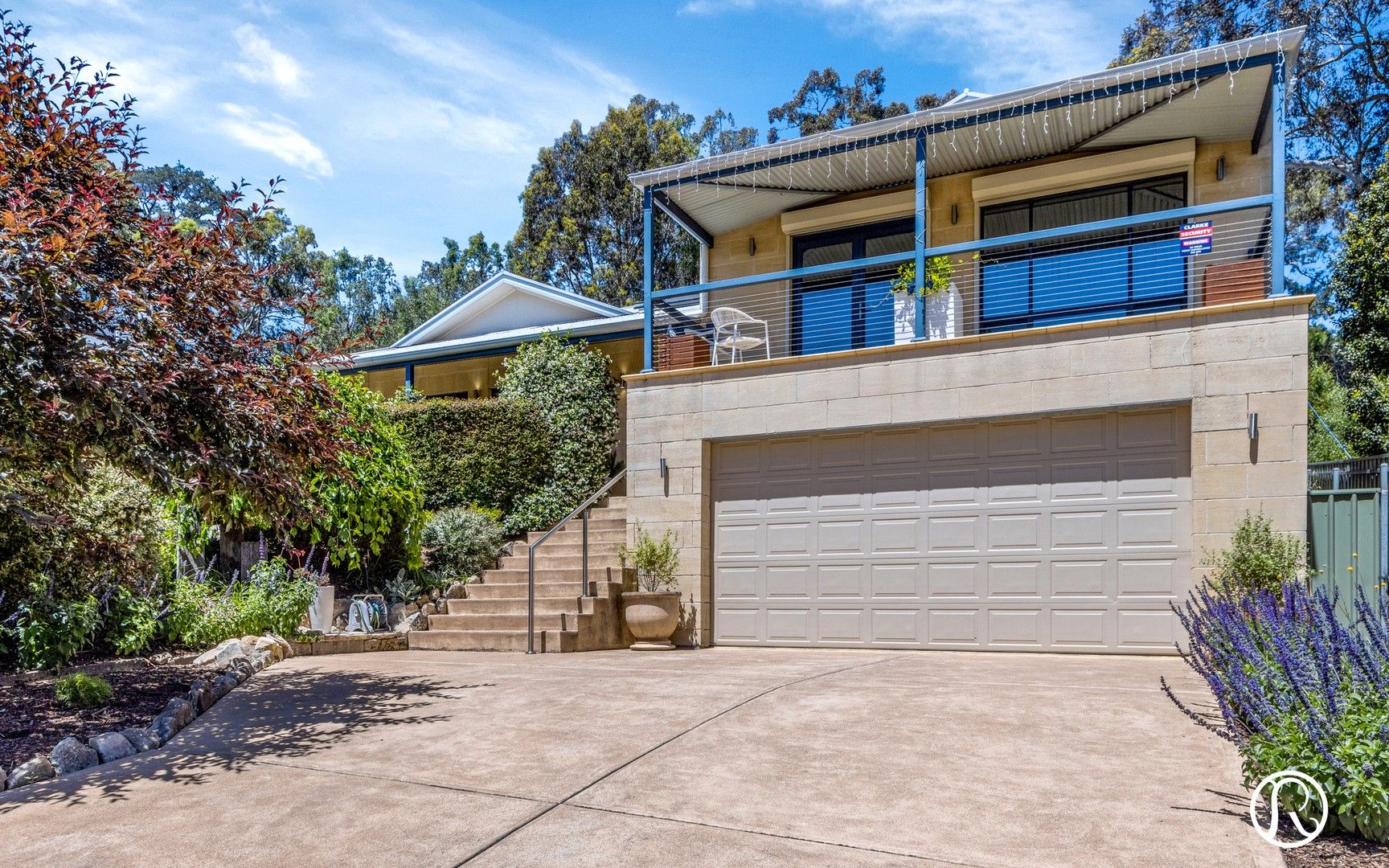 5 bedrooms House in 94 Onkaparinga Valley Road WOODSIDE SA, 5244