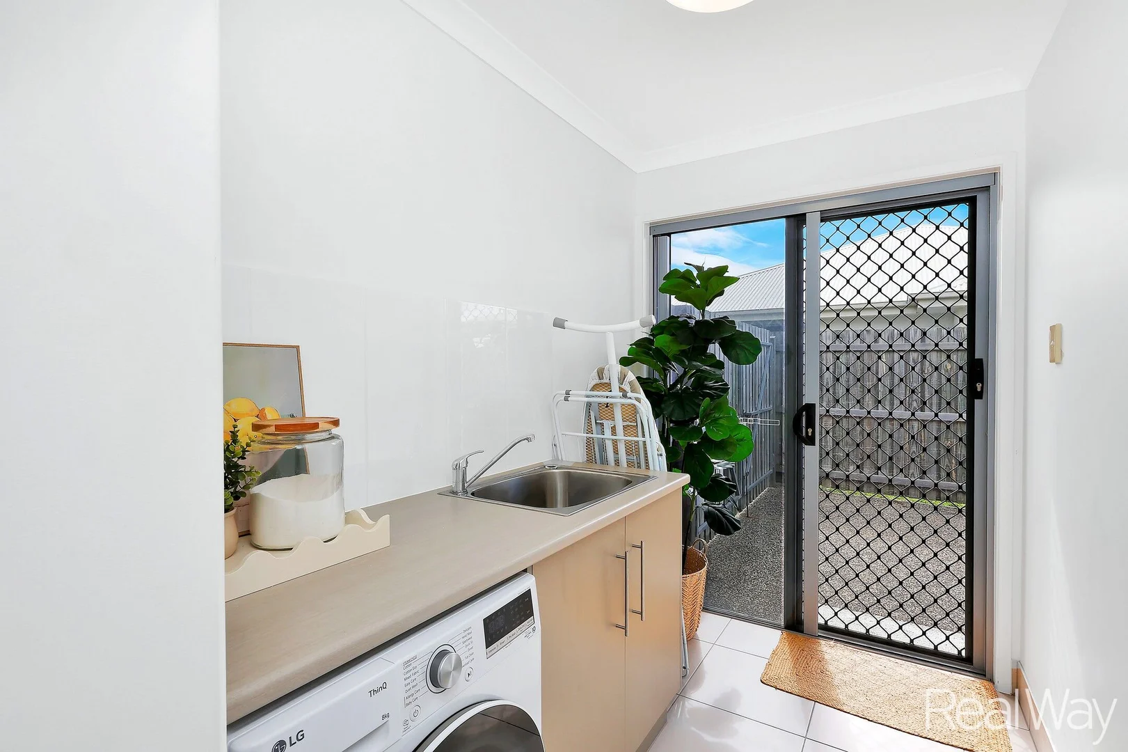 Additional image 19 of 10/4 The Pines Court, Millbank QLD 4670