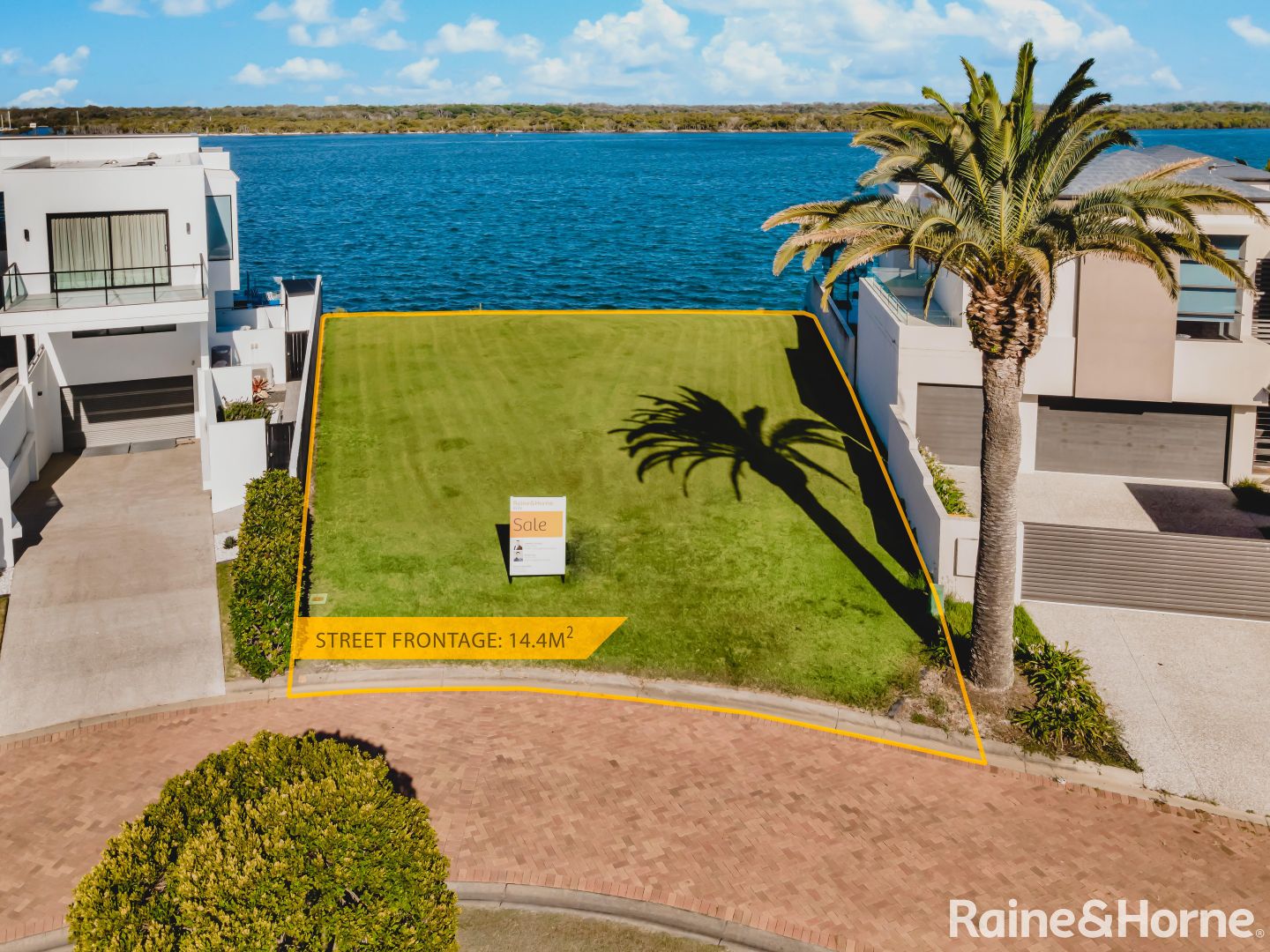 33 Parklane Terrace, Sovereign Islands QLD 4216 Domain