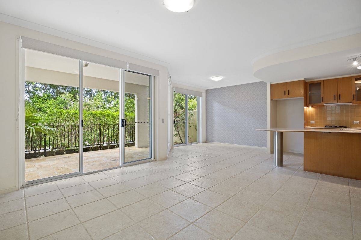 1055/1 The Cove Crescent, Carrara QLD 4211, Image 1