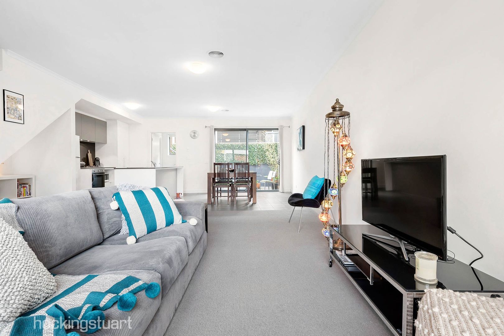 8 Selhurst Park Road, Mulgrave VIC 3170, Image 2