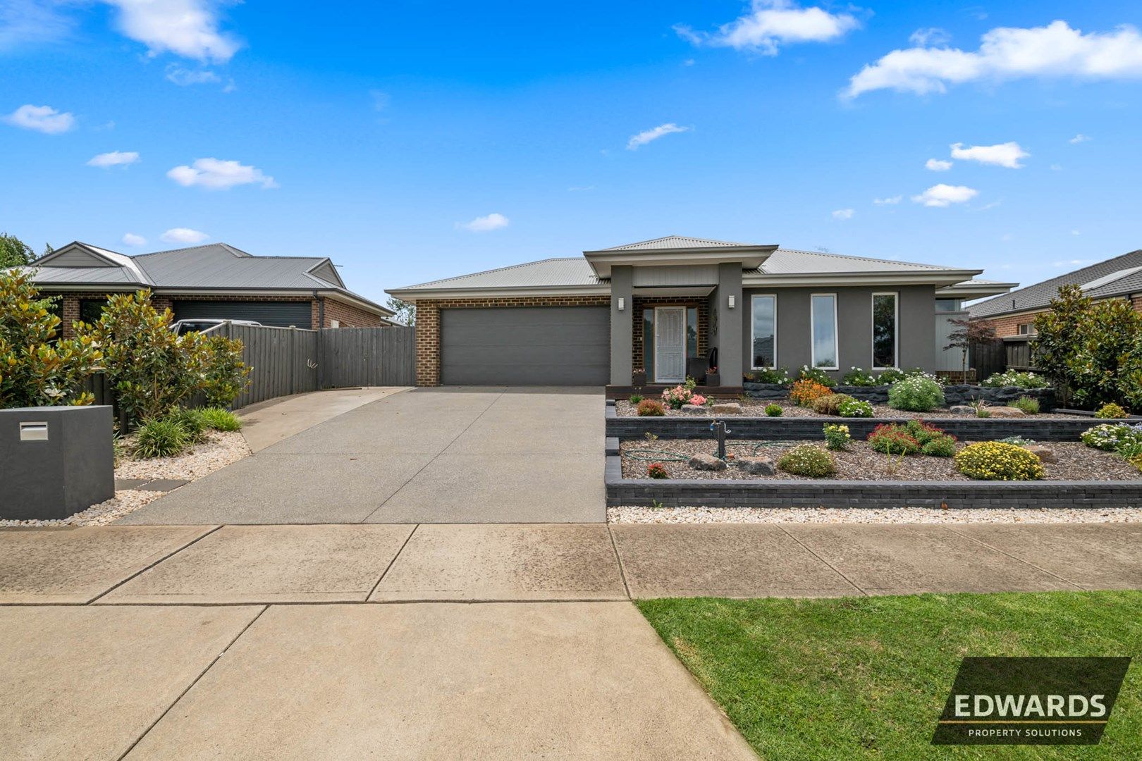 10 Kensington Drive, Warragul VIC 3820, Image 0