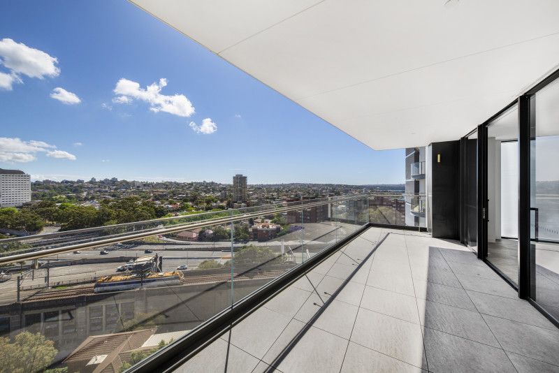 2 bedrooms Apartment / Unit / Flat in 1303/61 Lavender  Street MILSONS POINT NSW, 2061