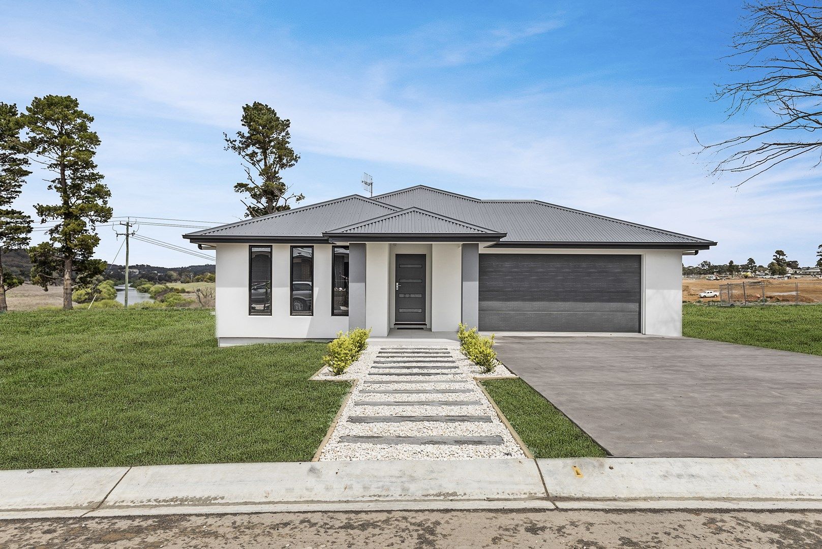 12 Huxtable Place, Goulburn NSW 2580, Image 0