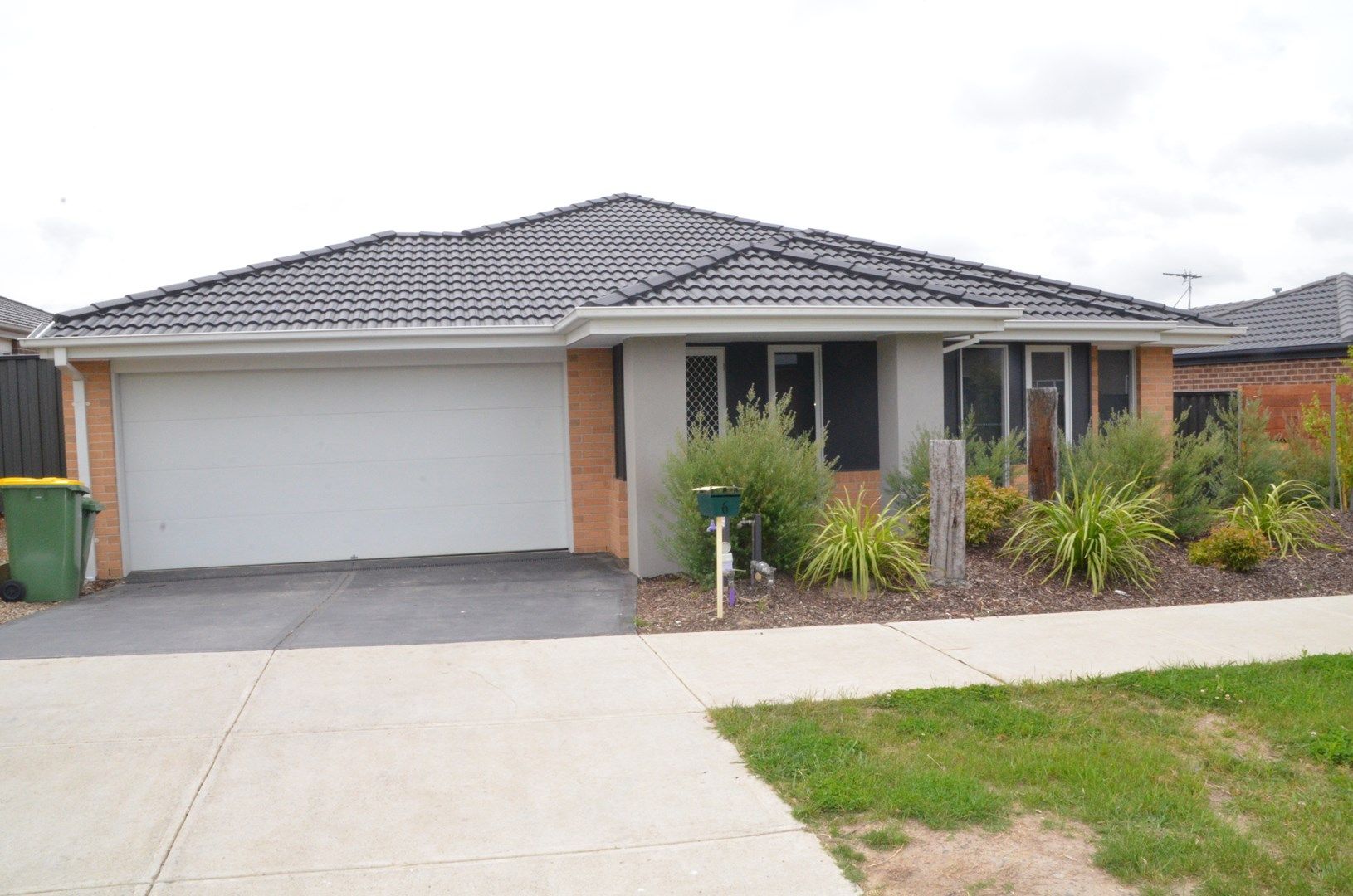 6 Hound Court, Pakenham VIC 3810, Image 0