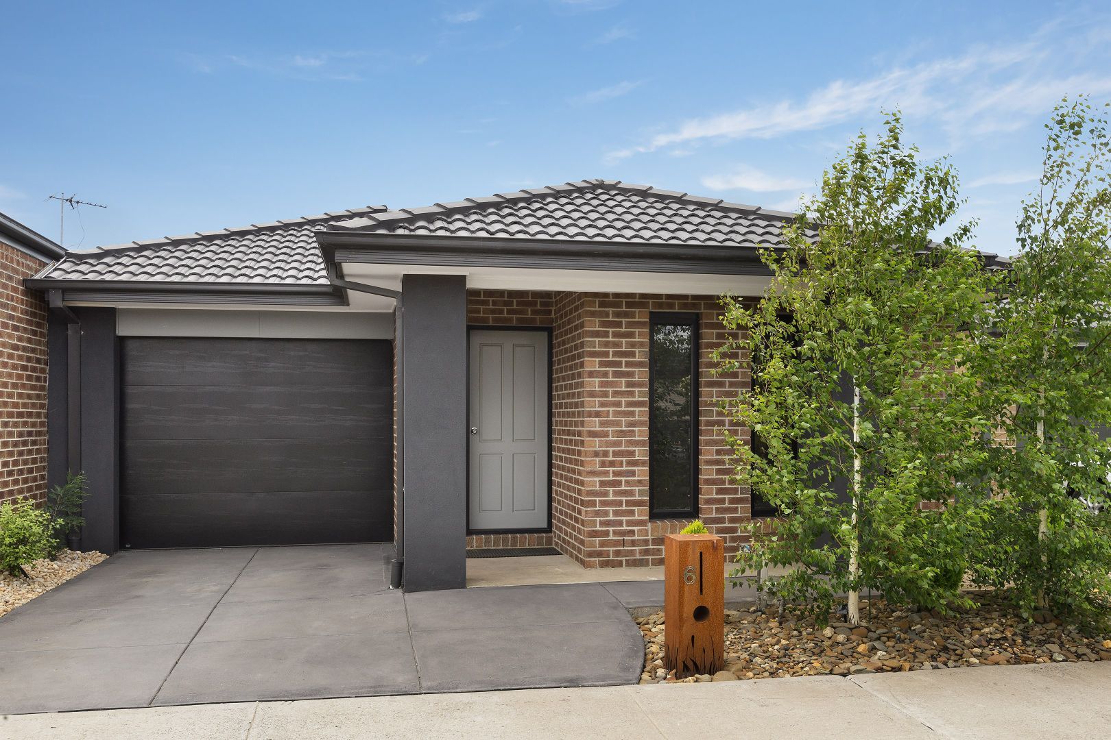 3 bedrooms House in 6 Cloughs Road MERNDA VIC, 3754