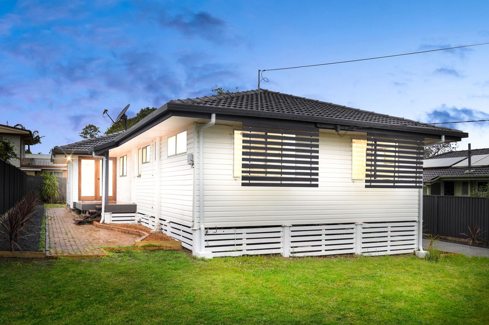 4 bedrooms House in 212 Maine Road CLONTARF QLD, 4019