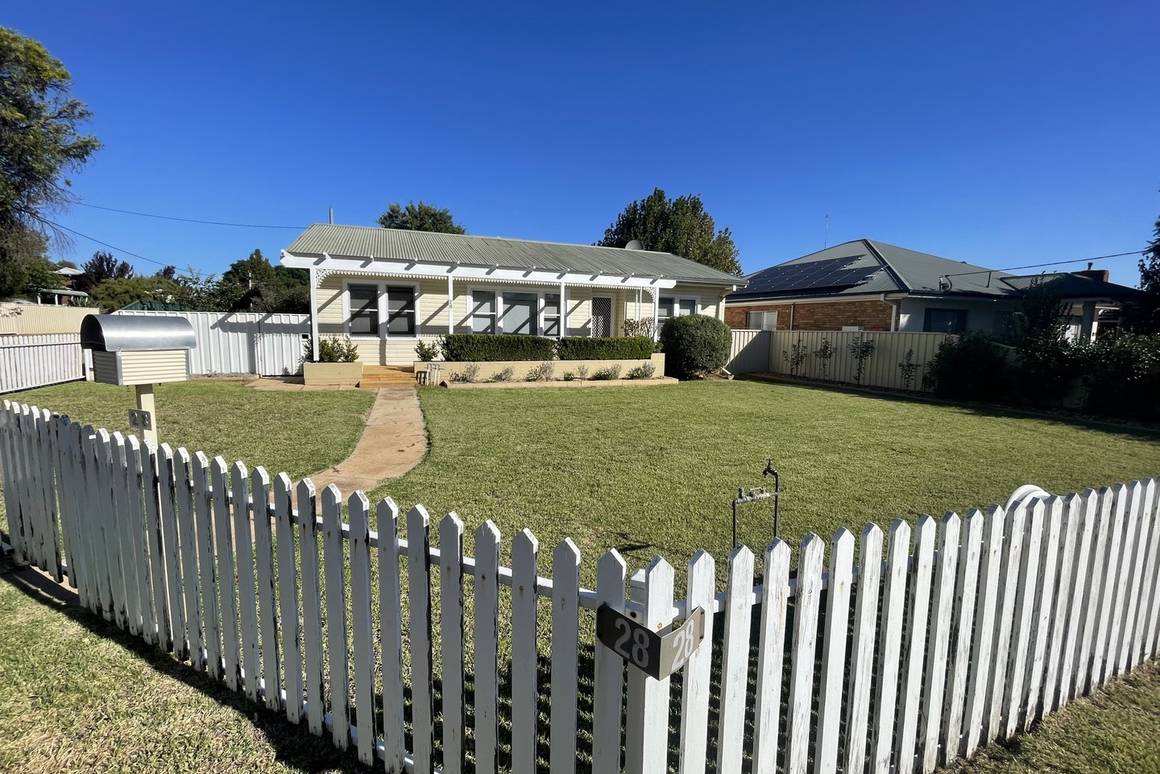 Picture of 28 Messner Street, GRIFFITH NSW 2680