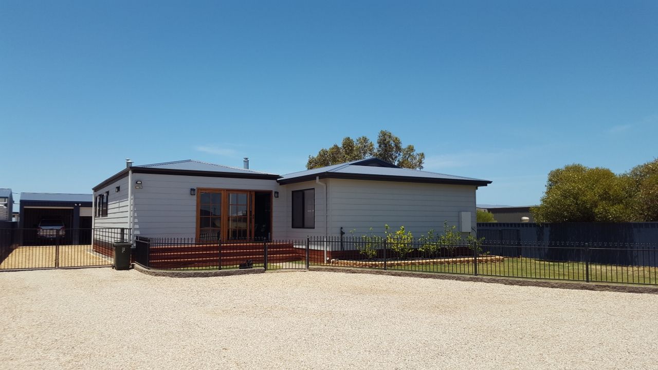 11 Farr Street, Cowell SA 5602, Image 0