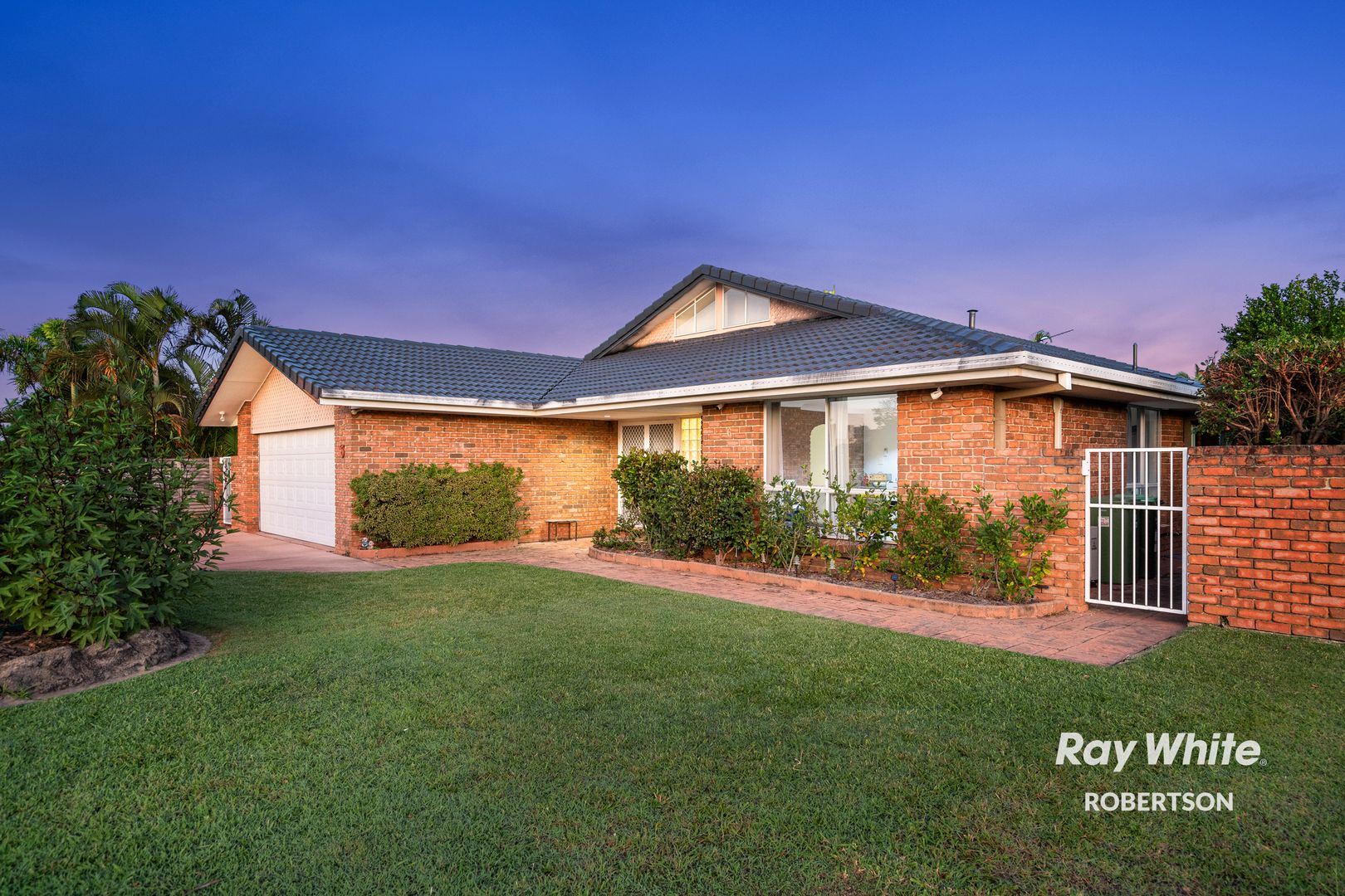 6 Putter Place, Arundel QLD 4214, Image 1