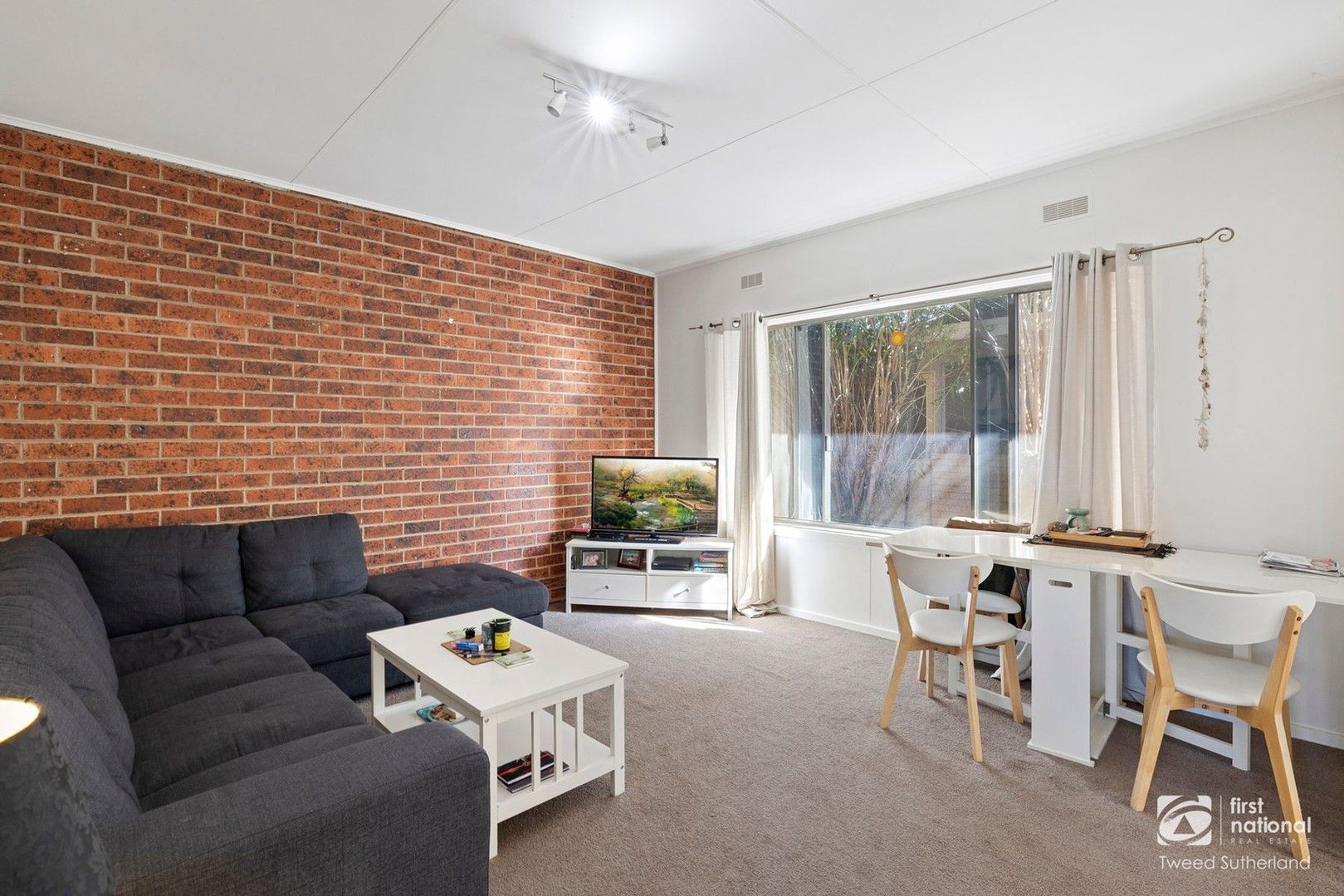 1/6 Minto Street, Quarry Hill VIC 3550, Image 0