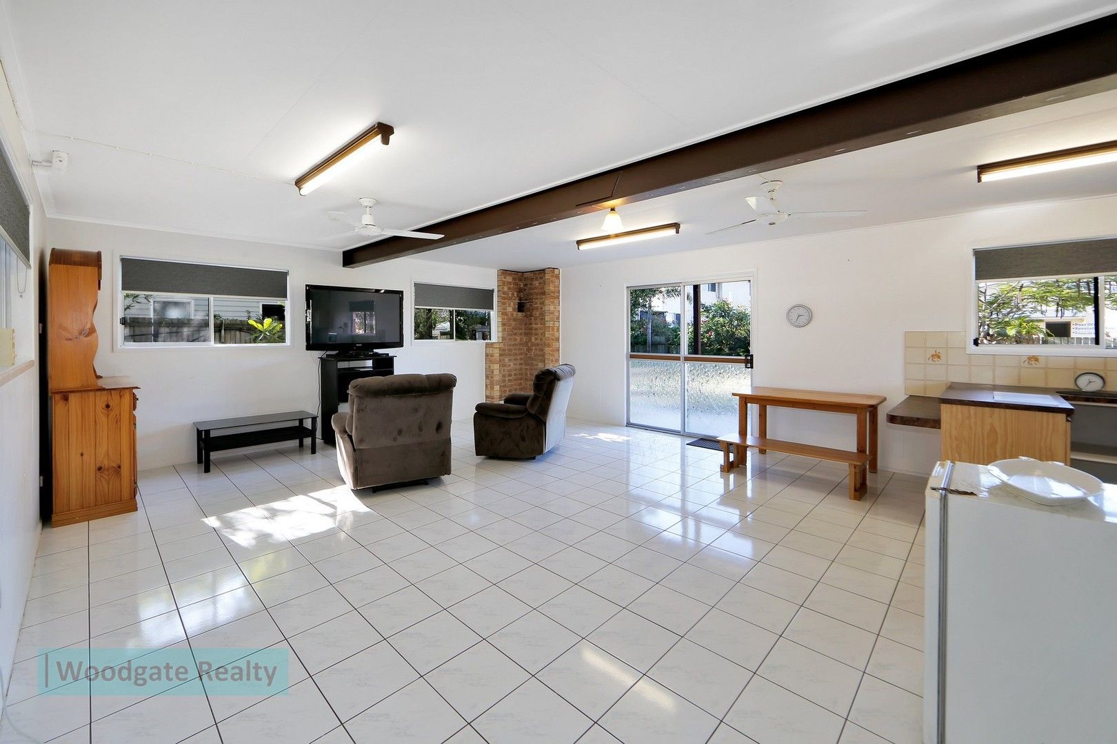 2 bedrooms House in 28 Bauhinia St WOODGATE QLD, 4660