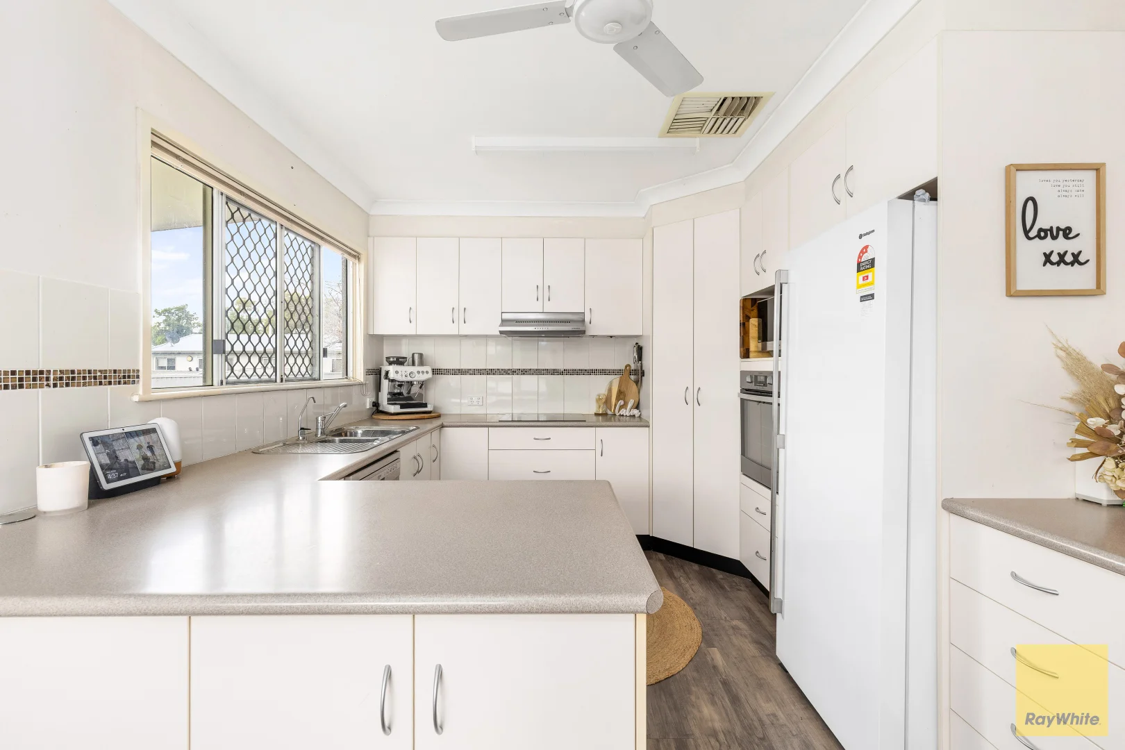 Additional image 10 of 11 Harris Street, Emerald QLD 4720