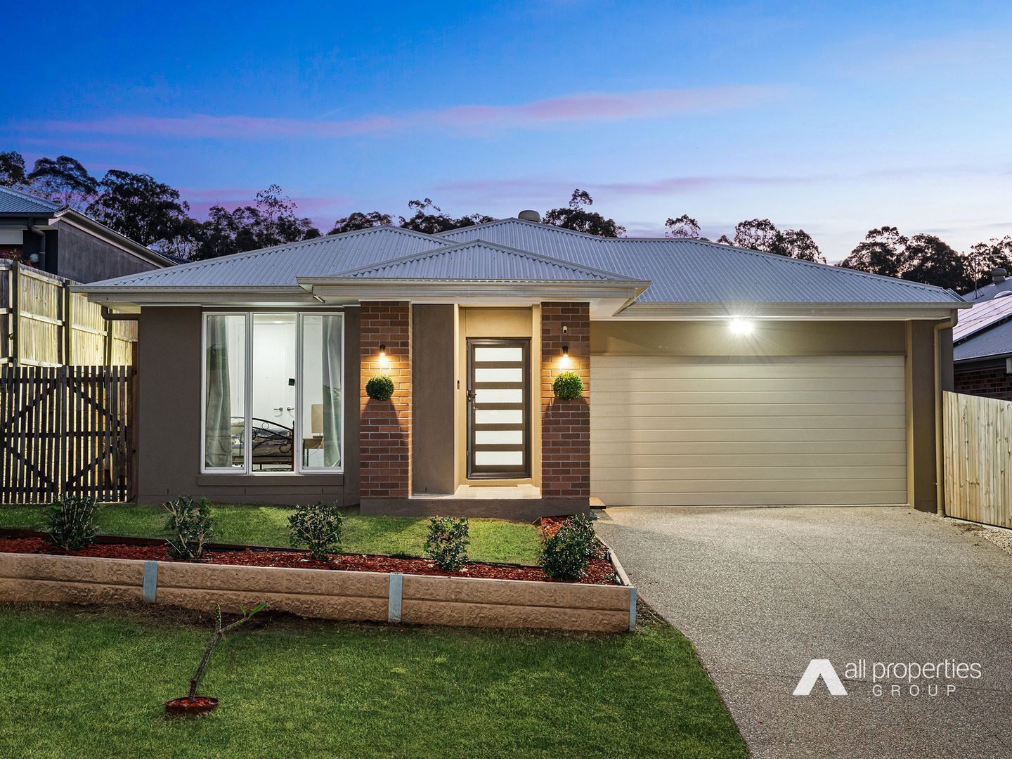 4 bedrooms House in 3 Ruiz Court AUGUSTINE HEIGHTS QLD, 4300