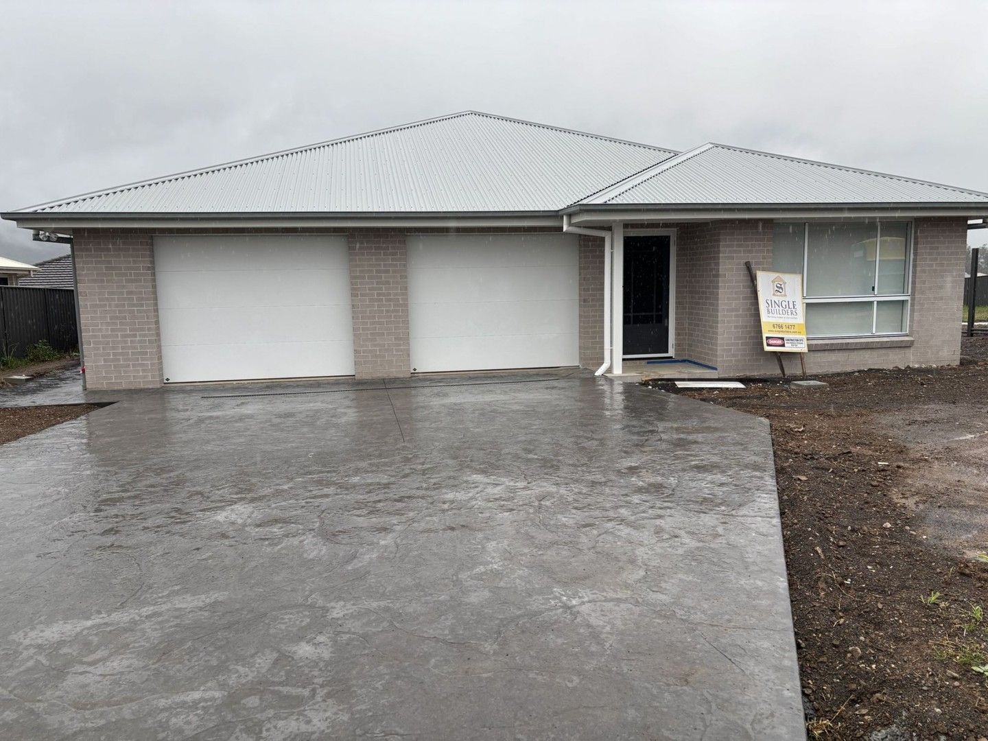 3 bedrooms House in 2/137 Warrah Drive TAMWORTH NSW, 2340