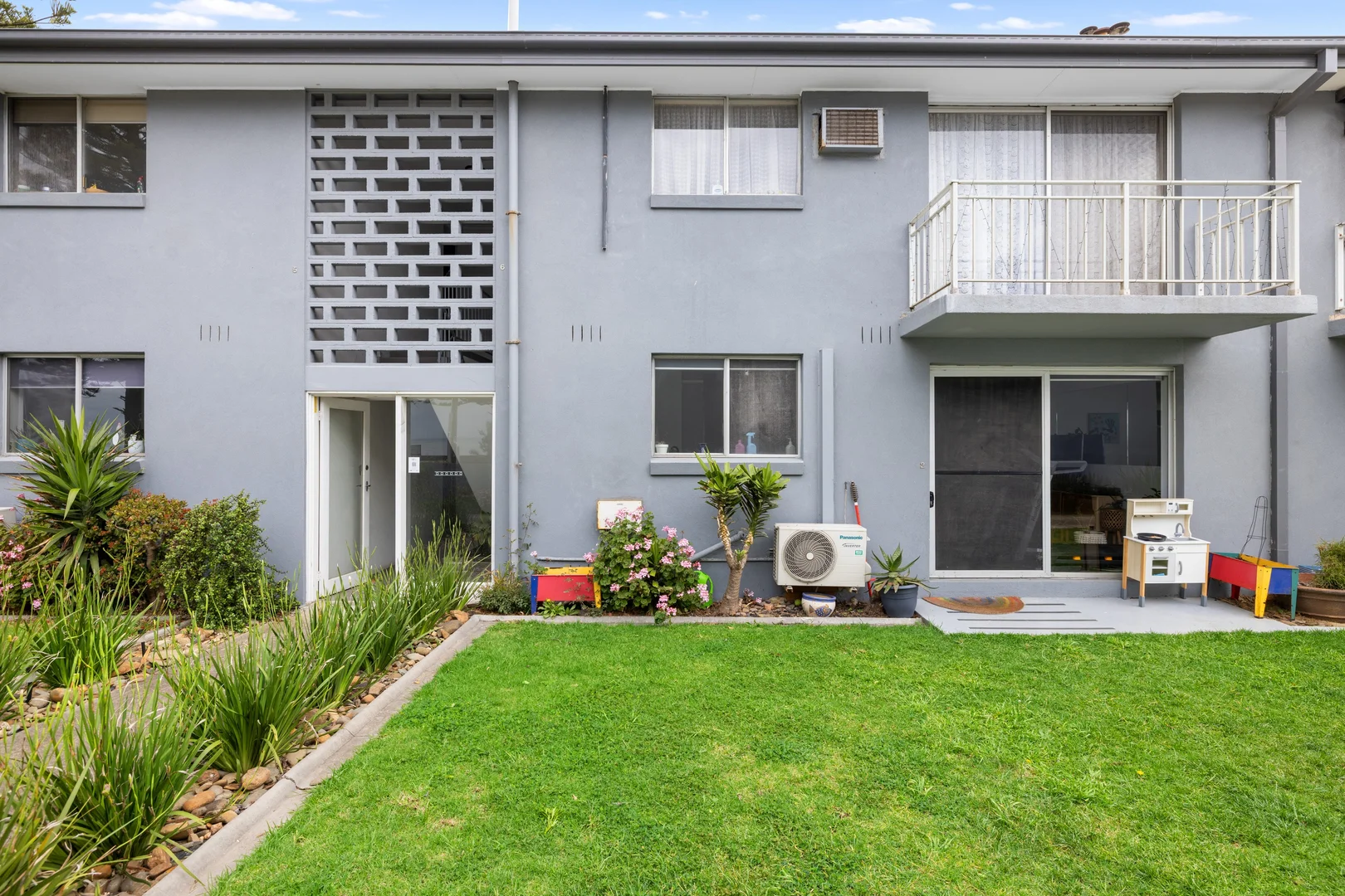 Additional image 10 of 2/261 Esplanade, Altona VIC 3018