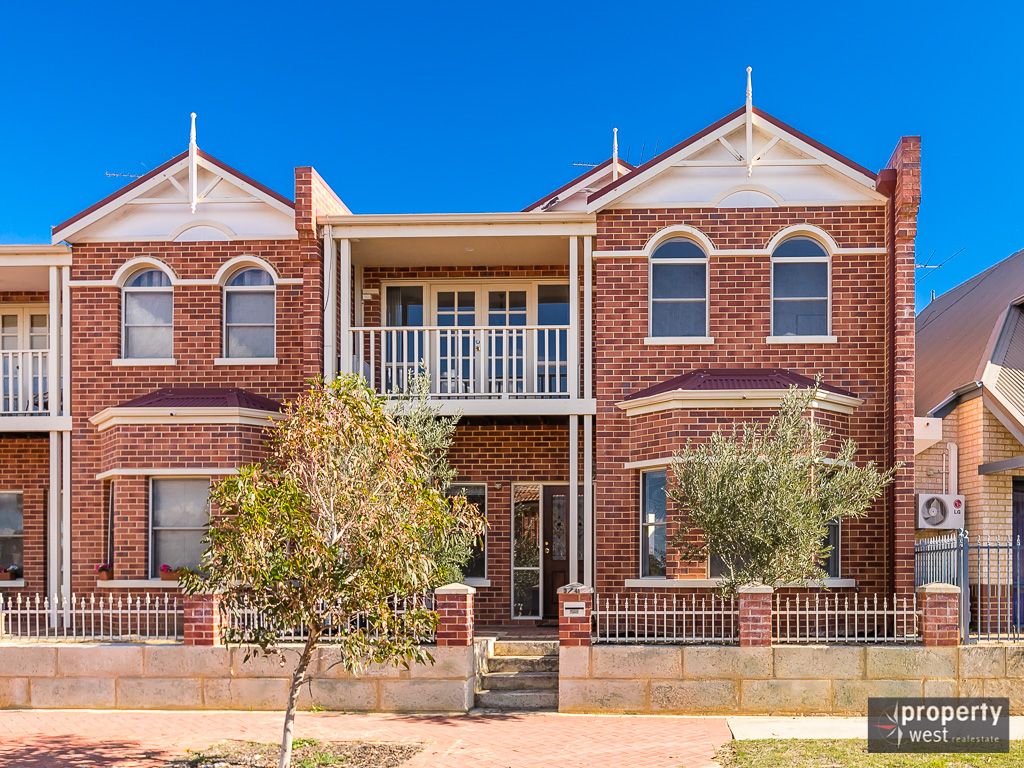 4 bedrooms House in 3/41 Blackfriars Road JOONDALUP WA, 6027