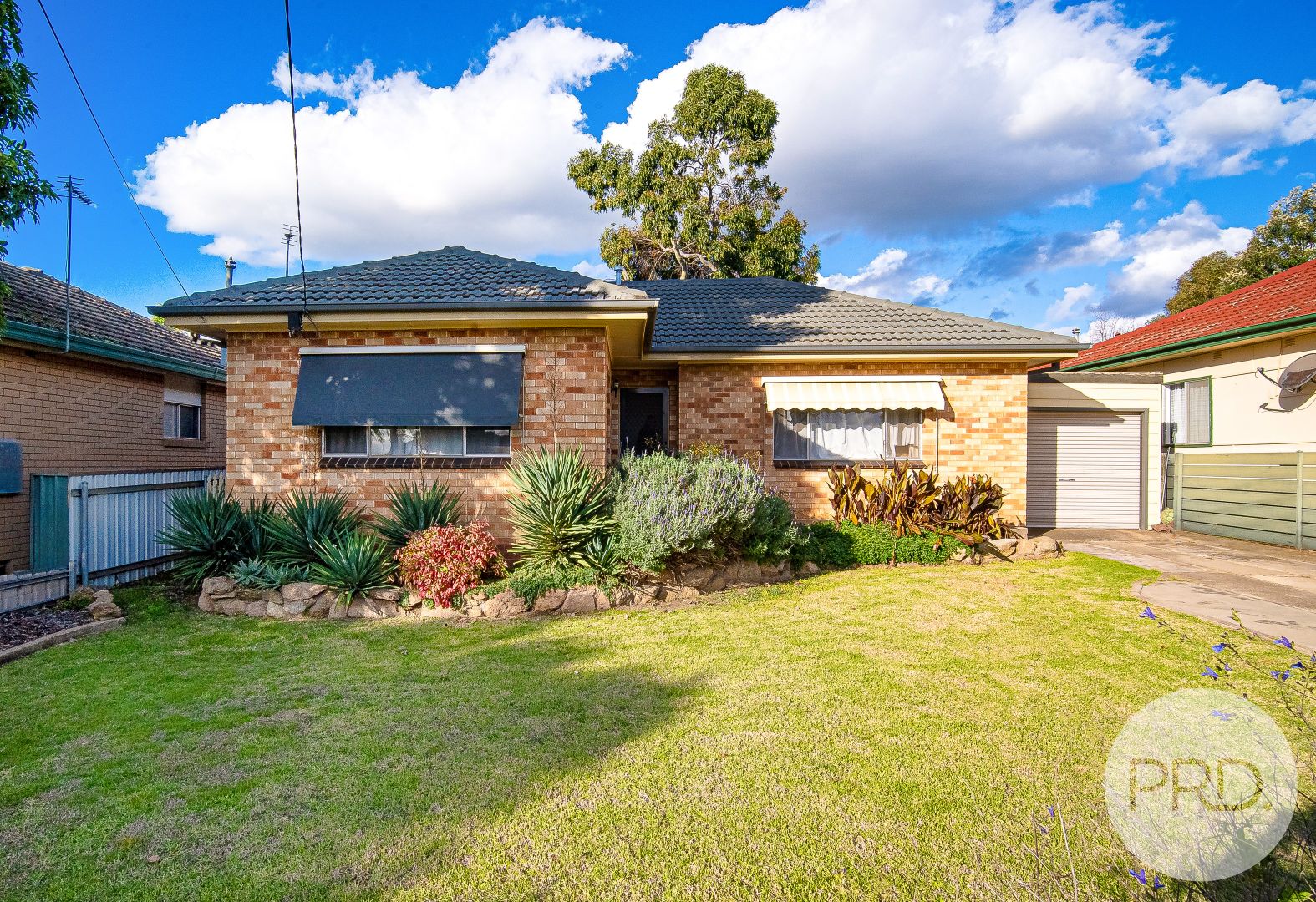 13 Raye Street, Tolland NSW 2650