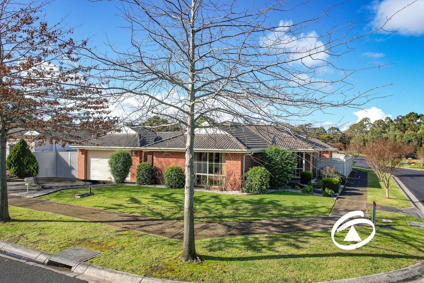 4 bedrooms House in 33 Oaklands Way PAKENHAM VIC, 3810