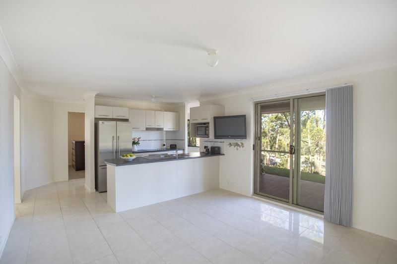 115 Litchfield Crescent, Long Beach NSW 2536, Image 2