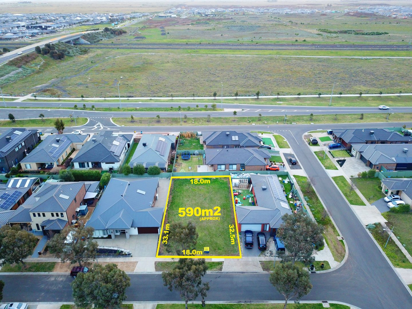 33 Pembury Way, Wyndham Vale VIC 3024, Image 2