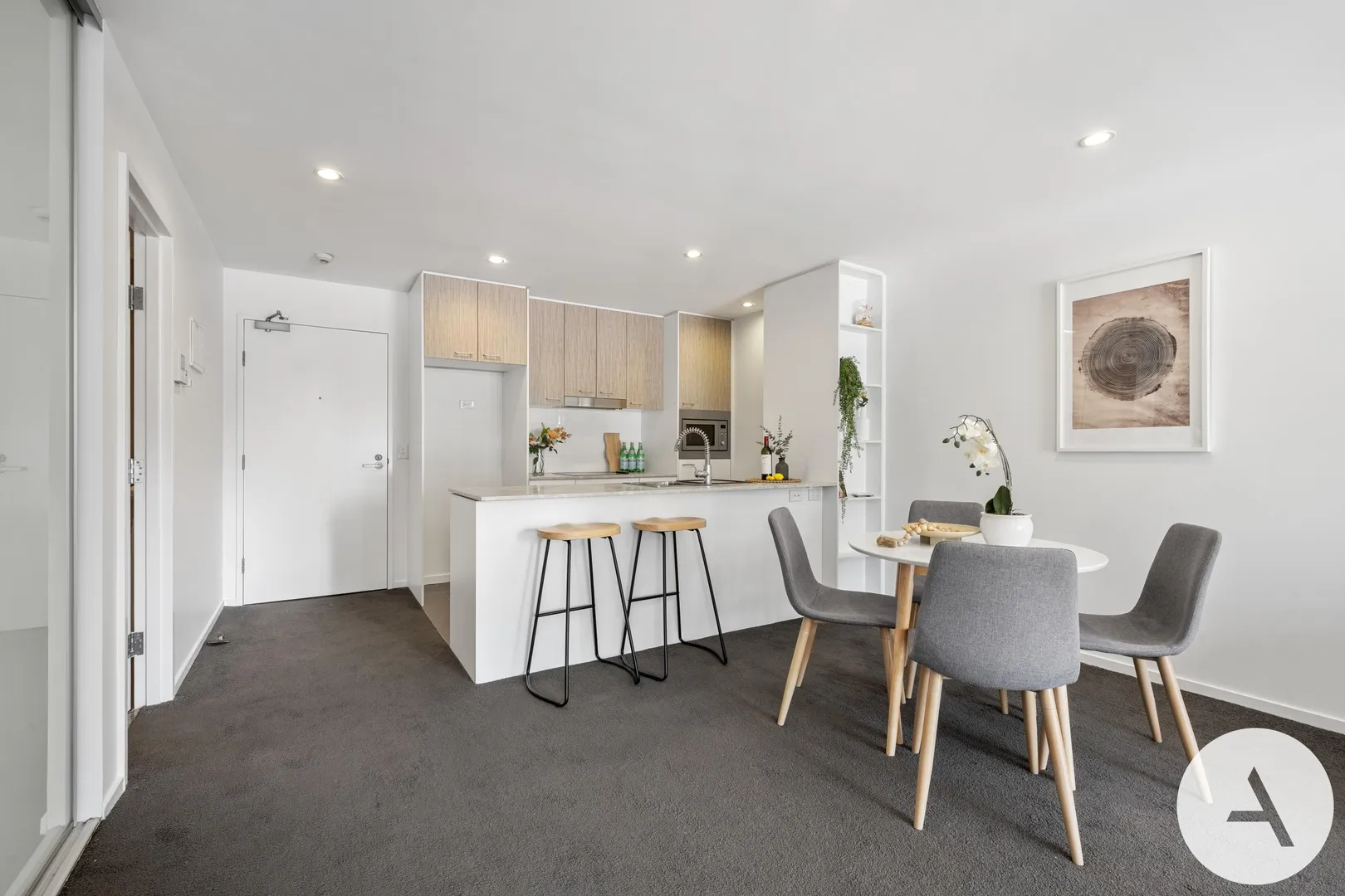 Apartment in Braddon - More