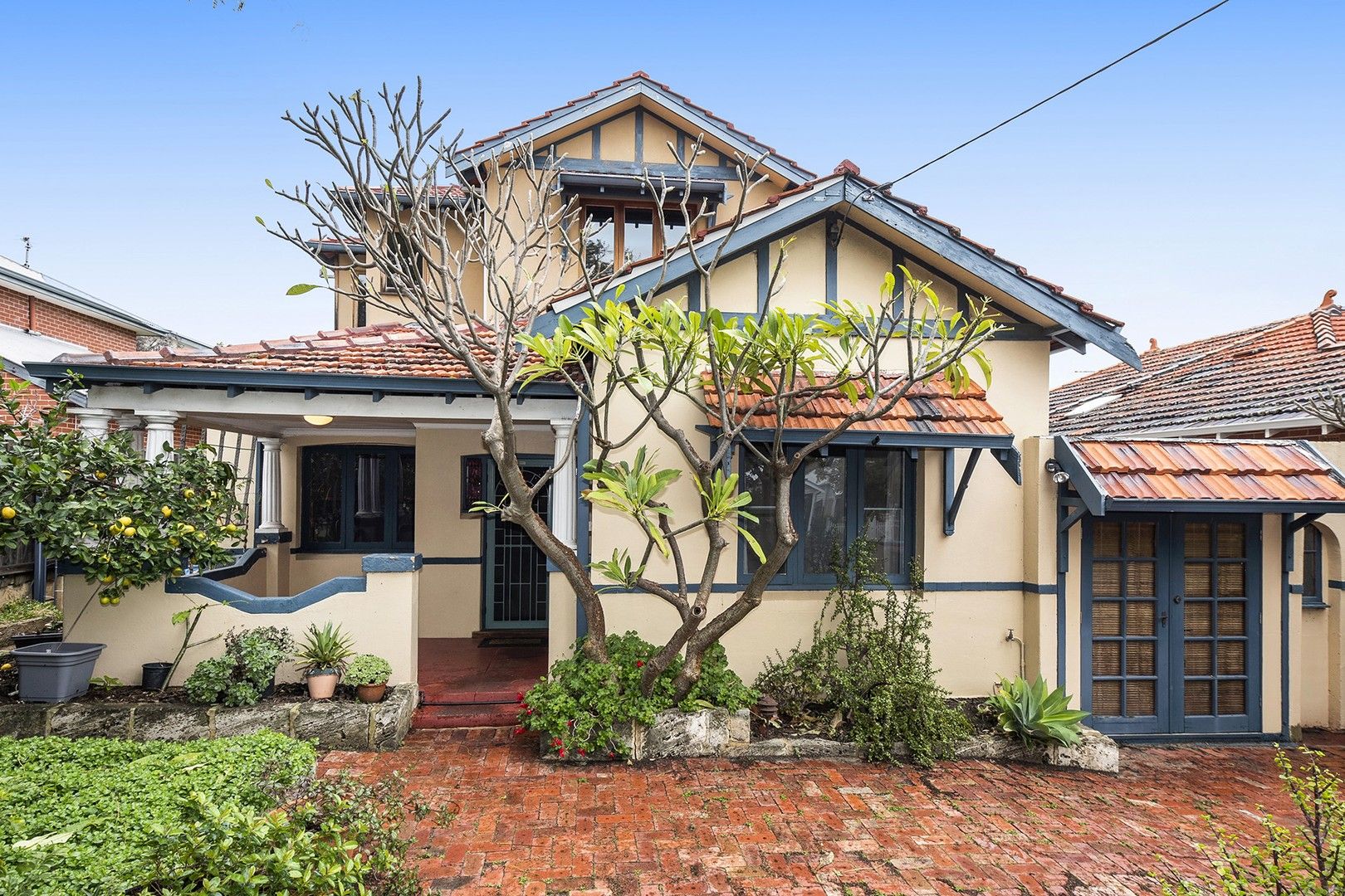 4 bedrooms House in 187 Anzac Road MOUNT HAWTHORN WA, 6016