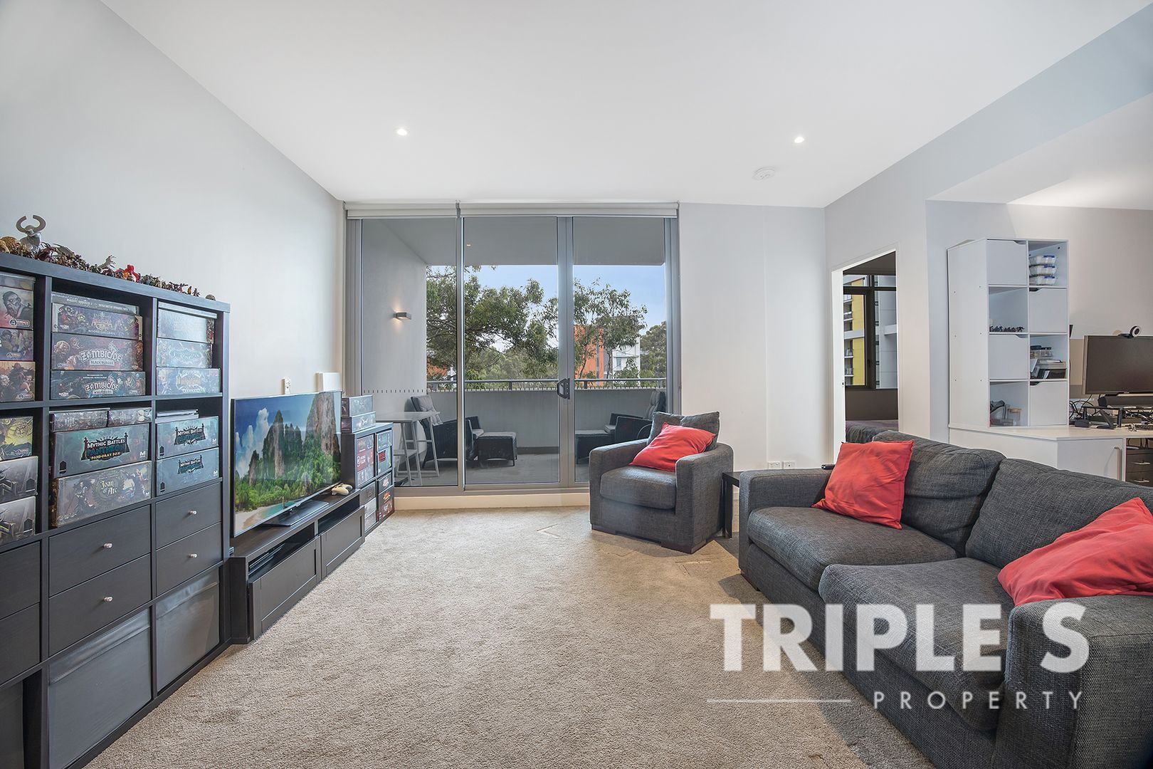 211/1 Saunders Close, Macquarie Park NSW 2113, Image 2