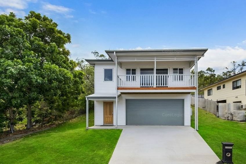 3 bedrooms House in 14 Strathburn Court MOUNT LOUISA QLD, 4814